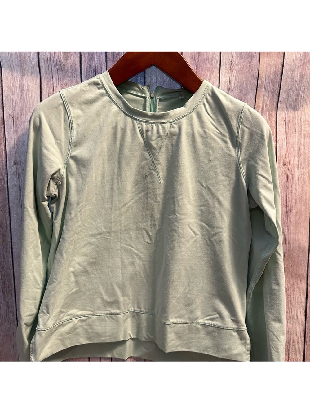 Lululemon Women's Mint Green Long Sleeve Top Size 8 zipper back